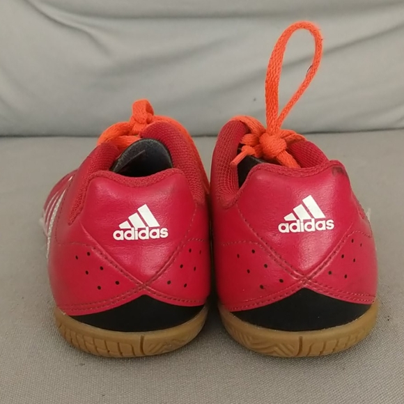 Adidas turf soccer cleats red size 2.5 excellent - Picture 4 of 4